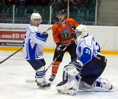 ХК «Рязань» в городе на Ангаре проиграл «Ермаку»